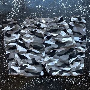 H&M Divided Camo Pants Sz 4